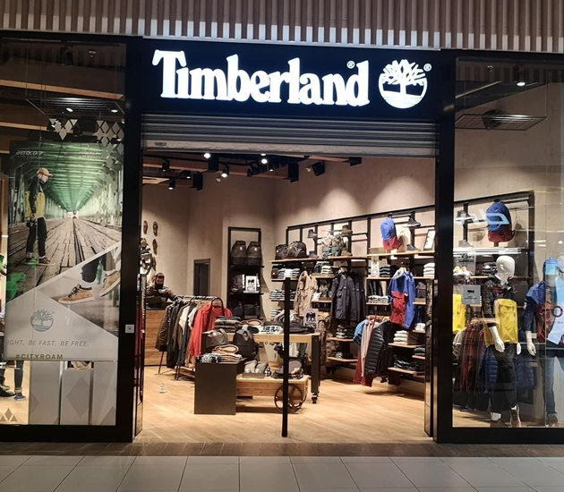wystawa sklepowa Timberland w galerii handlowej